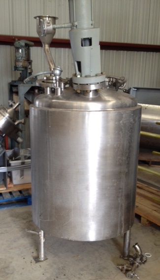 ***SOLD*** used 150 Gallon Reactor built by LEE. 316L Stainless steel Rated 30/FV @ 338 Deg.F. internal. 304 Stainless Steel Jacket rated 100 PSI @ 338 Deg.F. 3' dia. x 3' T/T. 2